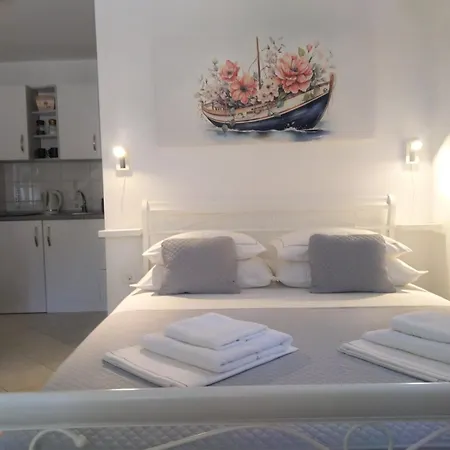 Edo Apartment *
