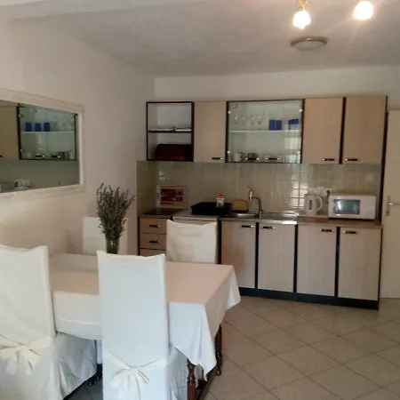 Apartment Edo Vis